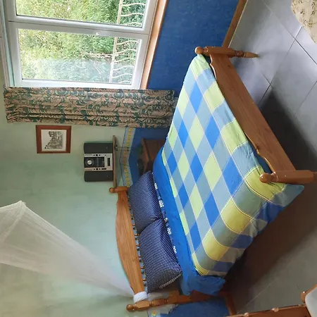 Villa Les Martinets-Chambres Climatisees-Parking Prive-Piscine-Jacuzzi-Brise Fraiche De La Montagne Le Poujol-sur-Orb