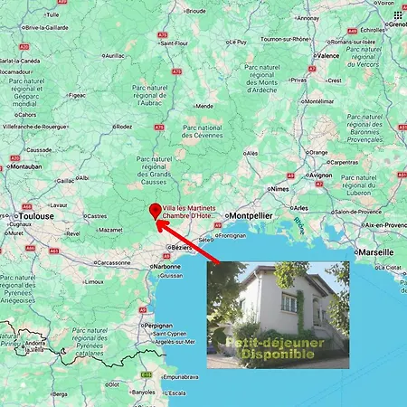 民宿 Villa Les Martinets-Parking Prive-Piscine-Jacuzzi-Chambres Climatisees *